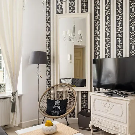 Wilcza City Centre Chic Apartment Warsaw Exterior photo