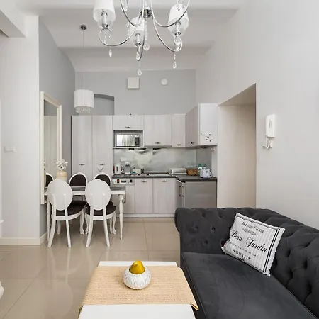 Wilcza City Centre Chic Apartment Warsaw Exterior photo
