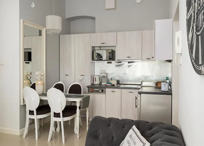 Wilcza City Centre Chic Apartment