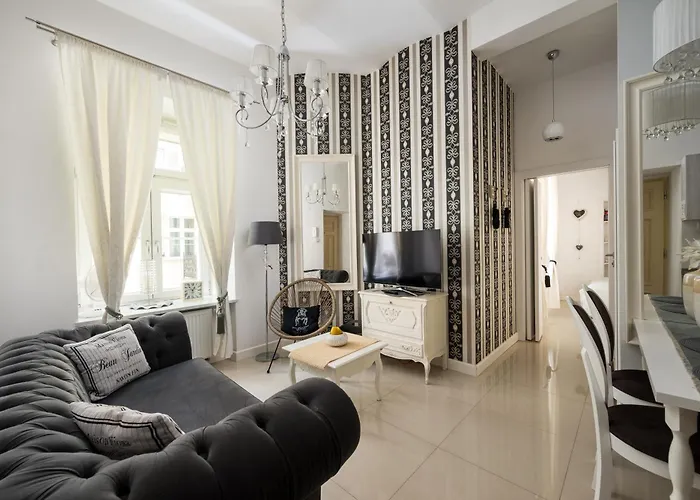 Wilcza City Centre Chic Apartment