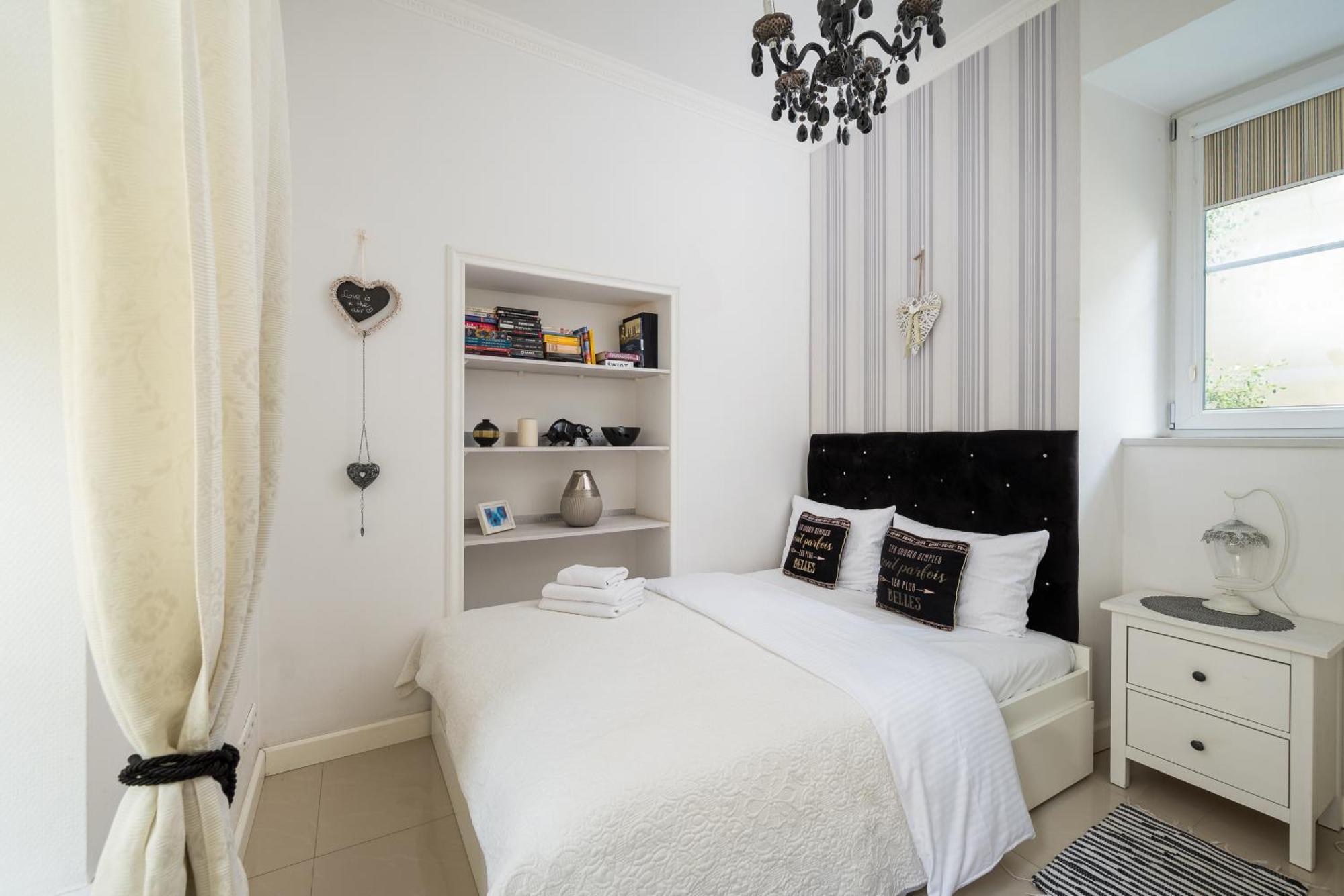 Apartment Wilcza Centre Chic Warsaw