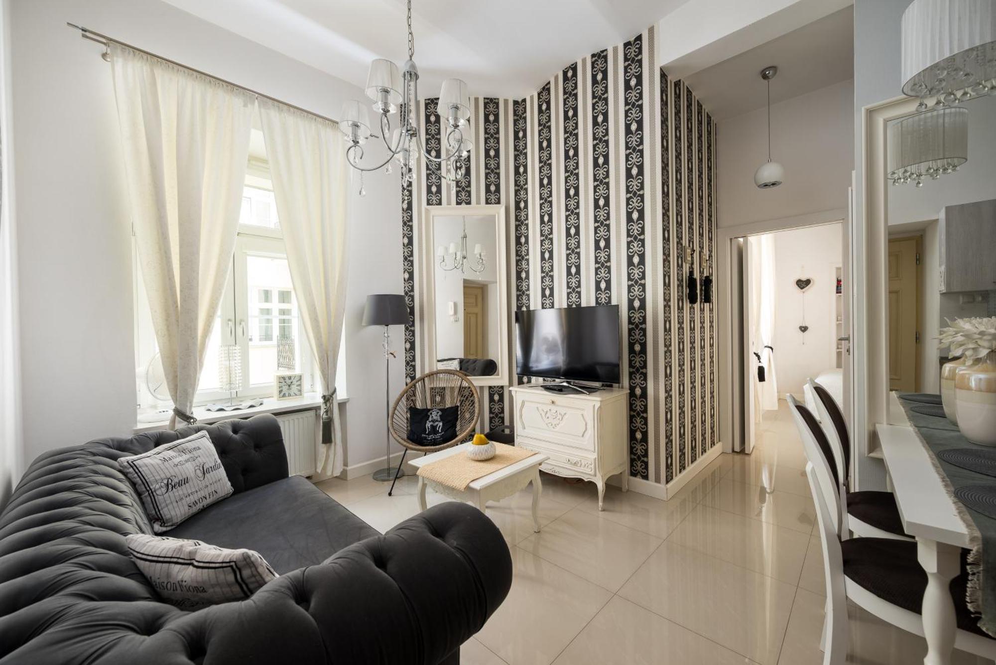 Wilcza Centre Chic Apartment Warsaw